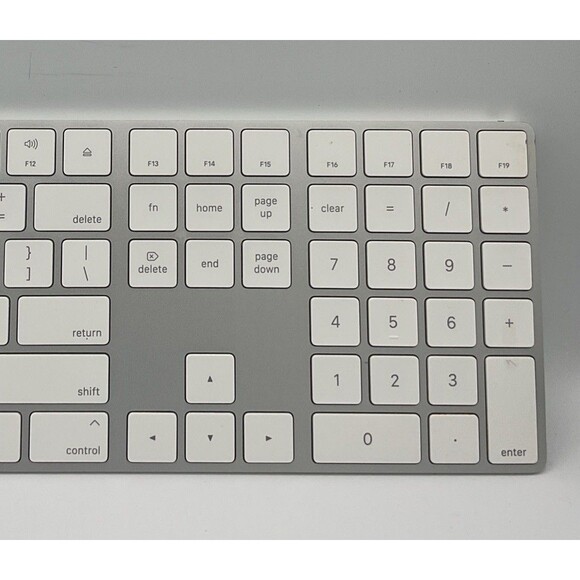 Apple Wireless Magic Keyboard 2 W/ Numeric Keypad A1843 EMC 3138. Tested.EUC - Picture 6 of 11